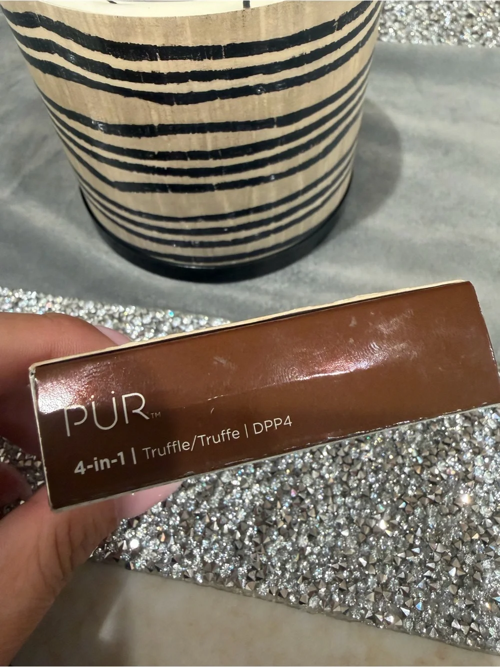 PÜR MINERALS 4-in-1 Pressed Mineral Makeup Powder Foundation with SPF 15